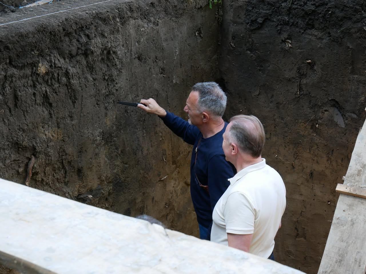 Phase of Poltava Soil Museum installation_2